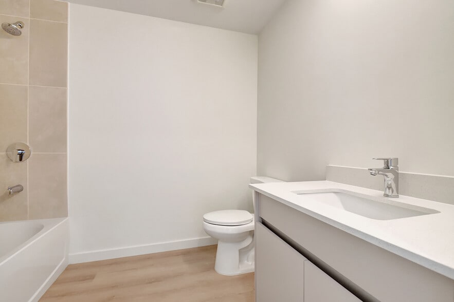 Building Photo - 1721 N J Ter