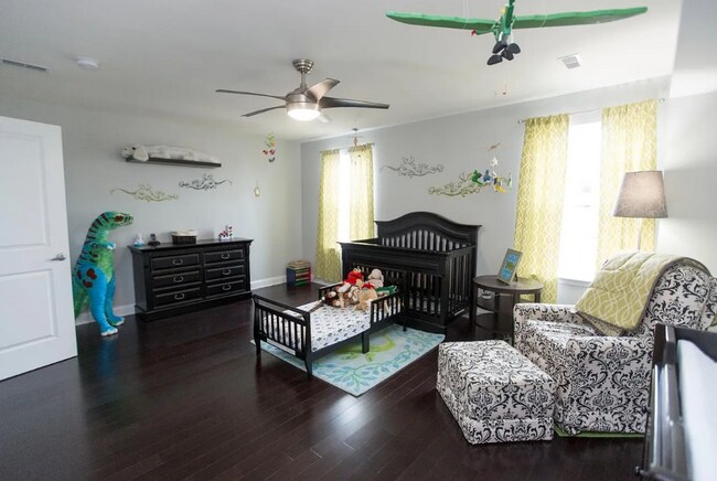 Building Photo - 2545 E Dauphin St