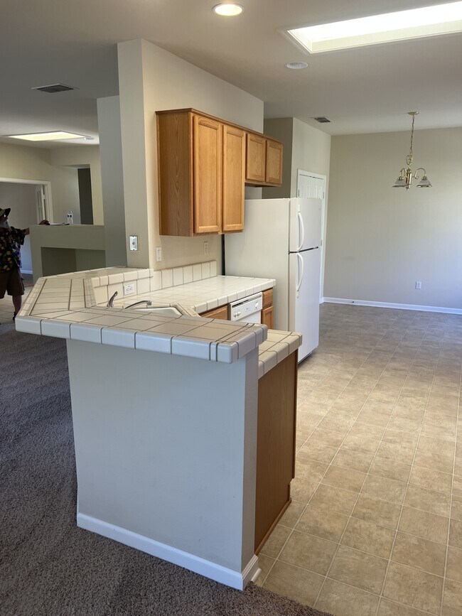Building Photo - 1205 Shadow Glen Ln