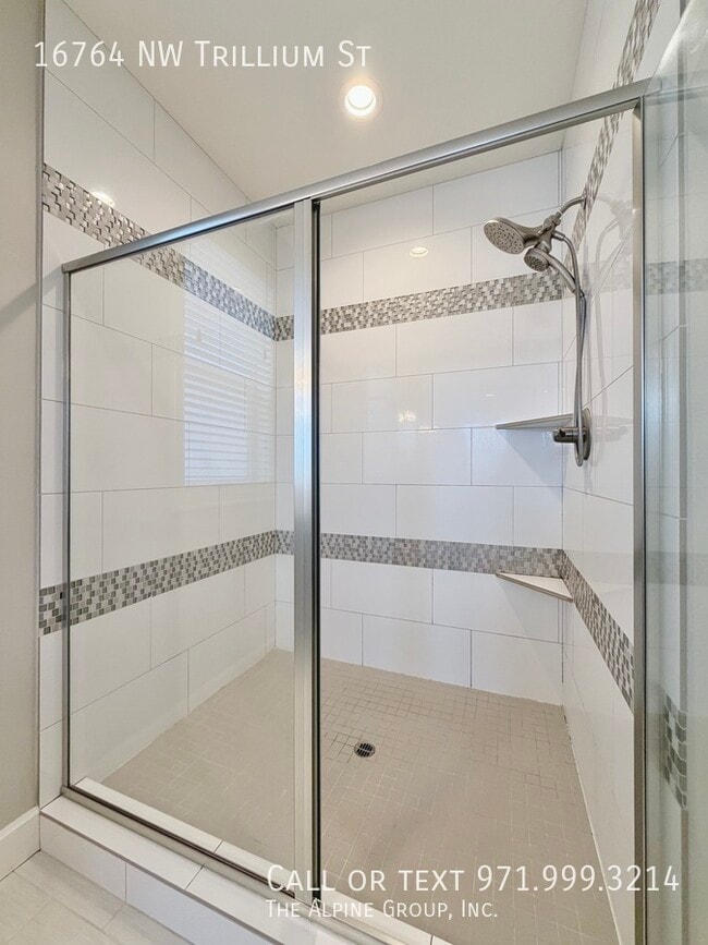 Building Photo - 16764 NW Trillium St