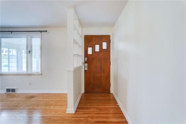 Building Photo - 159 Harwick Rd