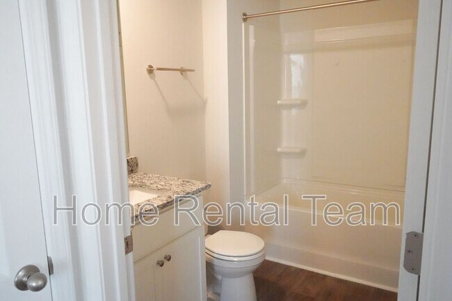 Building Photo - 416 Coconut Dr