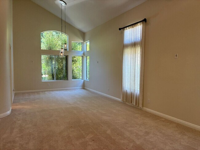 Building Photo - 585 Mindenvale Ct