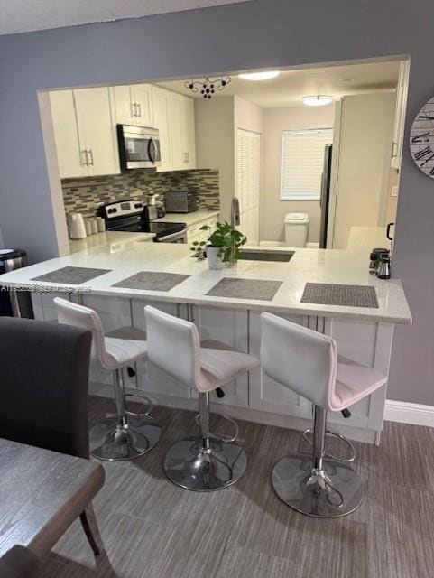 Building Photo - 330 Lakeside Ct