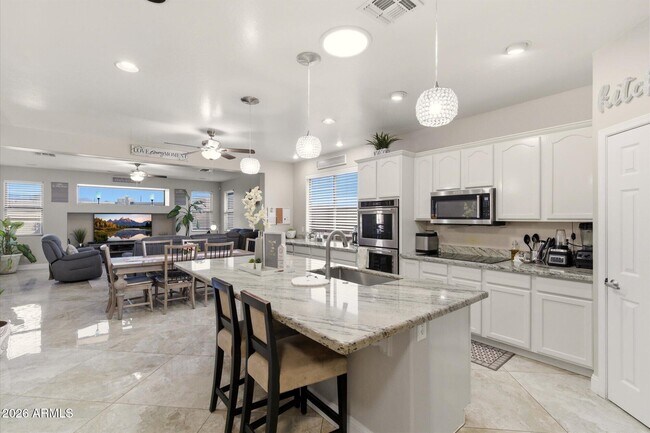 Building Photo - 22250 W Ashleigh Marie Dr