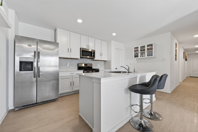 Building Photo - 16703 Rolling Pasture Ln