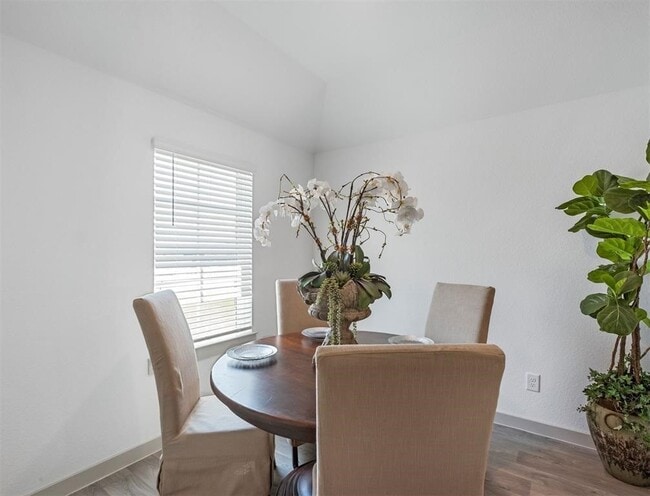 Building Photo - 6811 Telford Holw Trl