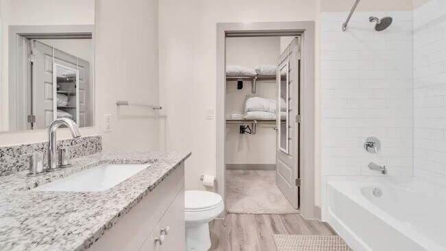 Building Photo - 18210 Park Row Blvd