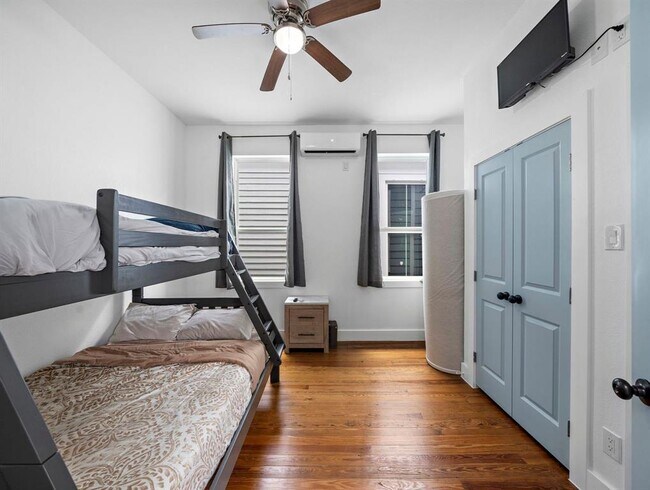 Building Photo - 2815 Avenue H