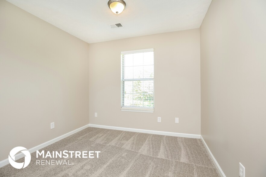 Building Photo - 1012 Oak Ridge Ct