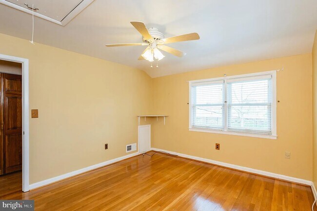 Building Photo - 8551 Harris Ave