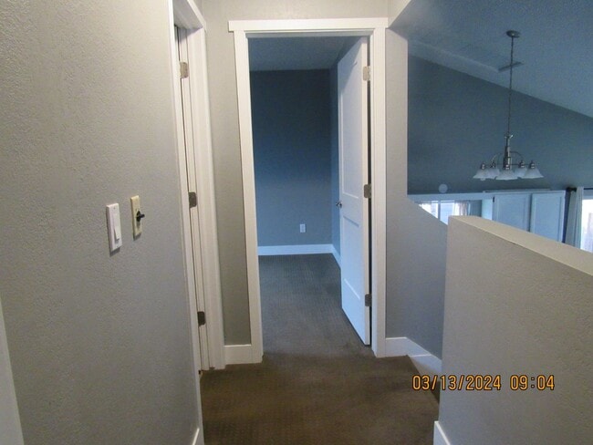 Building Photo - Single family residence in Rifle