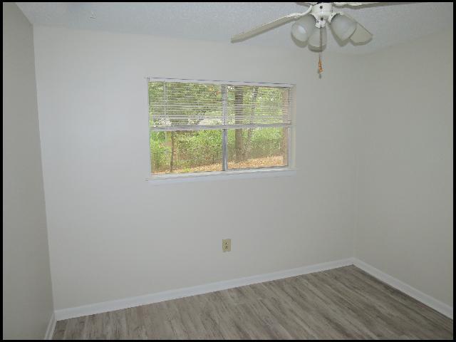 Building Photo - 609 Nan Cir