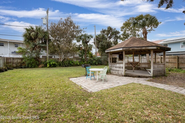 Building Photo - 211 Circle Dr