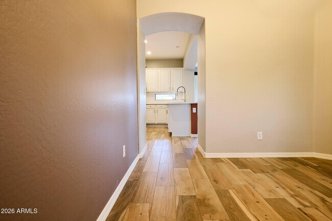 Building Photo - 1884 W Macaw Dr