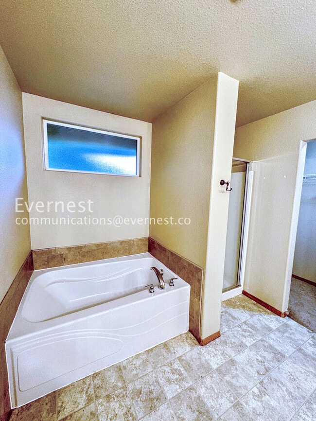 Building Photo - 11827 2nd St SE