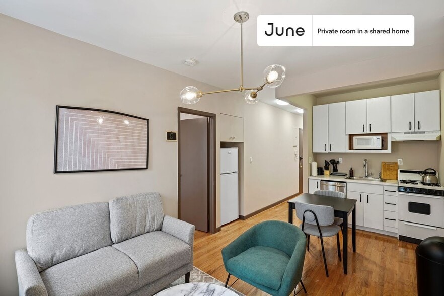Building Photo - Room in Shared 3 bed/1 bath home in Upper East Side