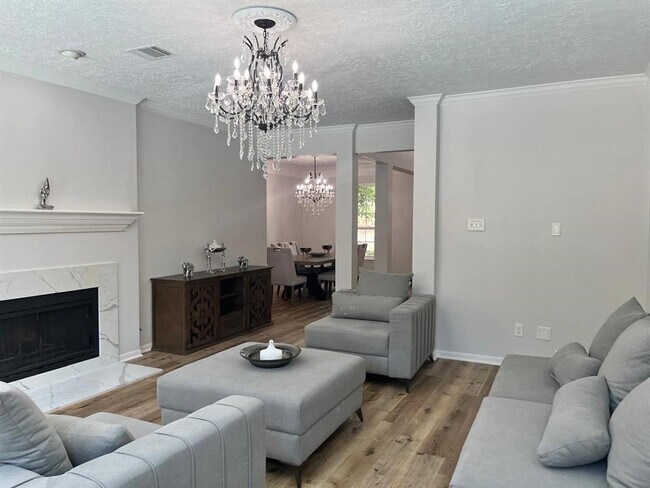 Building Photo - 14111 Torrey Vista Dr