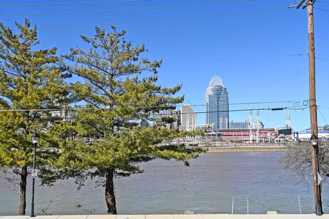 Building Photo - 229 Riverside Dr