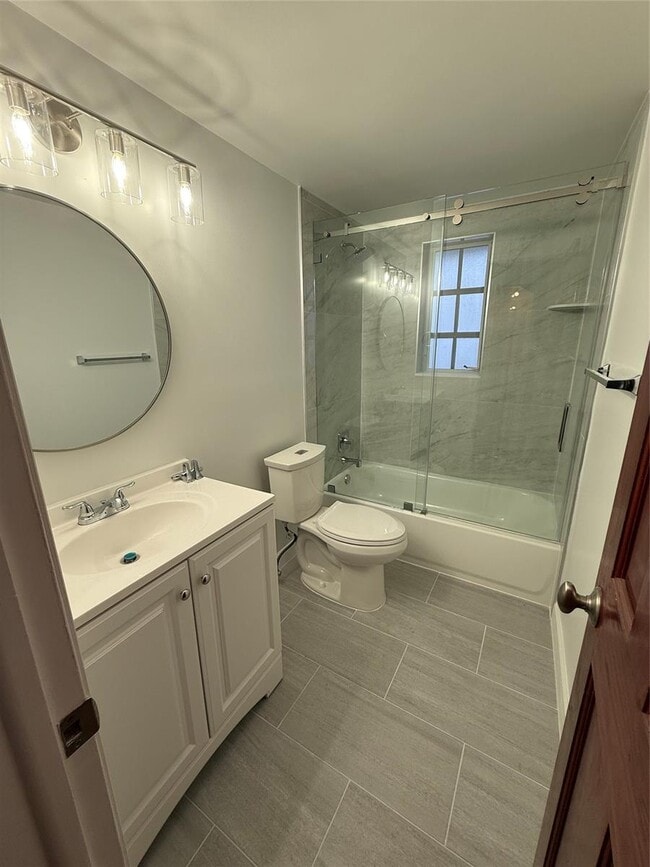 Building Photo - 619 Kensington Pl