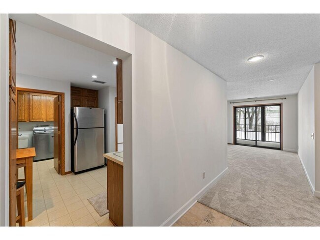 Building Photo - 7200 Cahill Rd