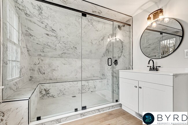 Building Photo - 2958 Winston Churchill Dr