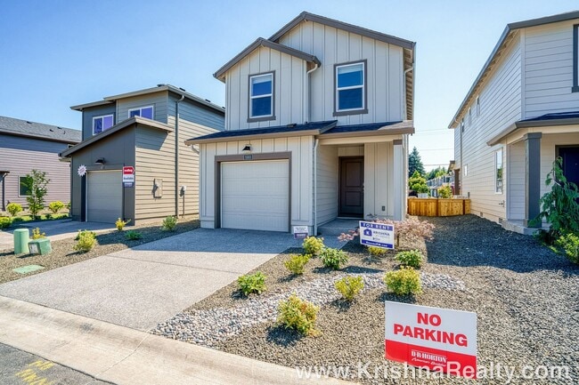 Building Photo - Modern & Spacious 3 BD* 2BA* Brand-New Sin...