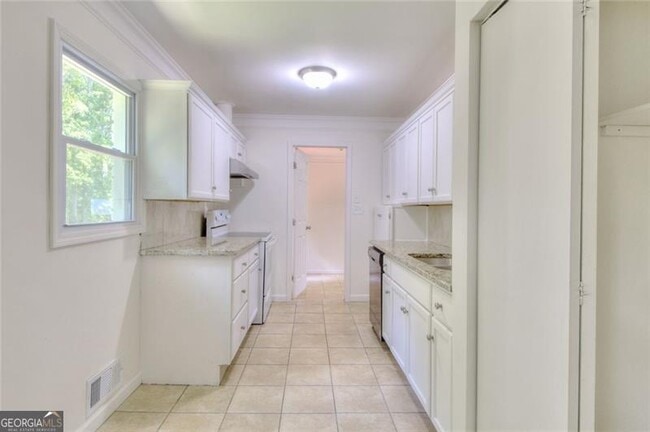 Building Photo - 3946 Green Oak Dr