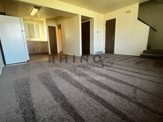 Building Photo - 463 N 1465 W