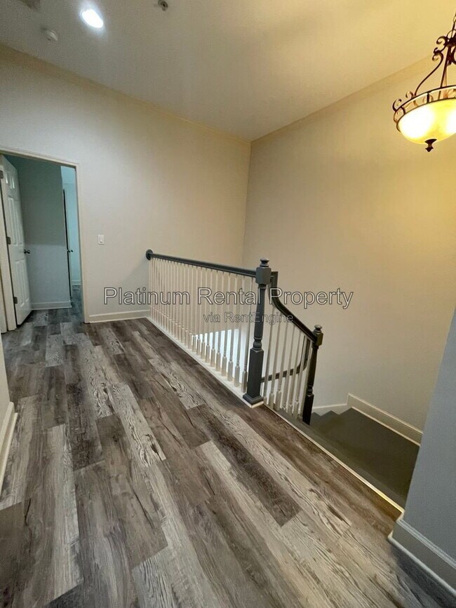 Building Photo - 1875 Adagio Dr