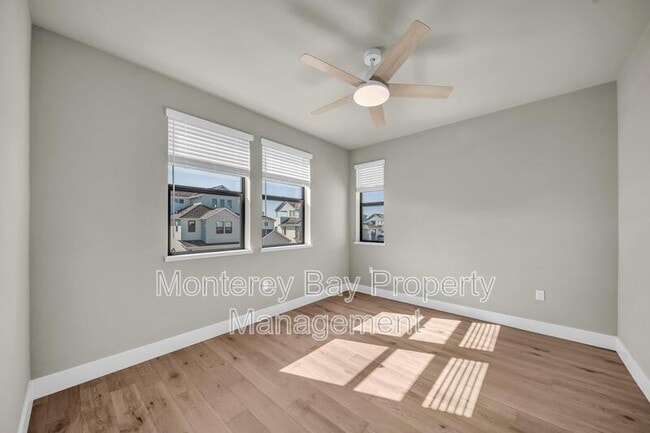 Building Photo - 2408 Schooner Ave