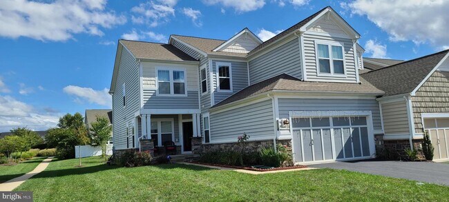 Building Photo - 23538 Christina Ridge Square