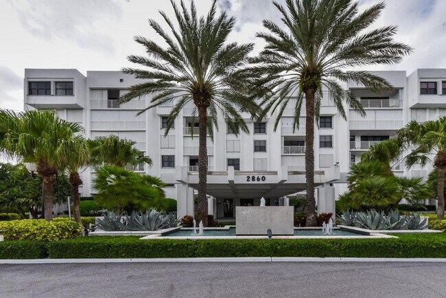 Building Photo - 2860 S Ocean Blvd