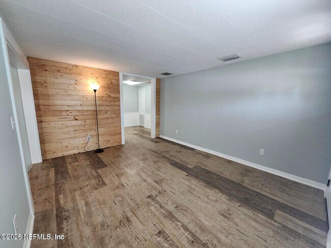Building Photo - 126 Phoenetia Dr