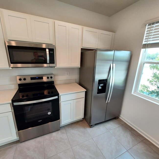 Stainless steel appliances - 67 Sage Branch St
