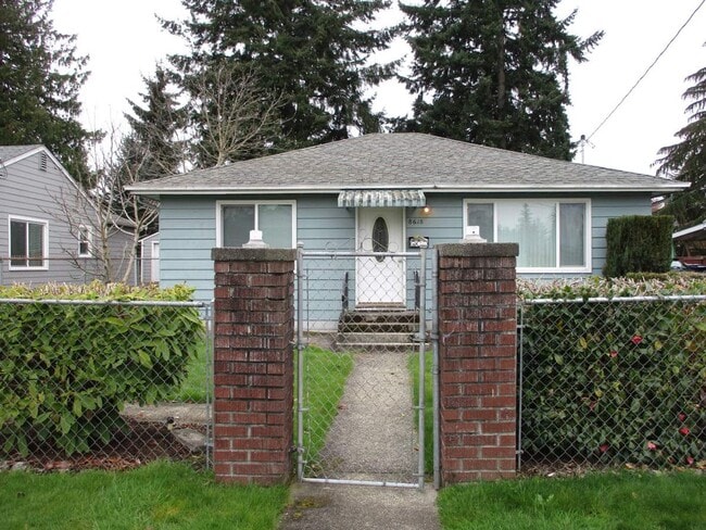 Building Photo - Charming 2 Bedroom 1 bath in Tacoma