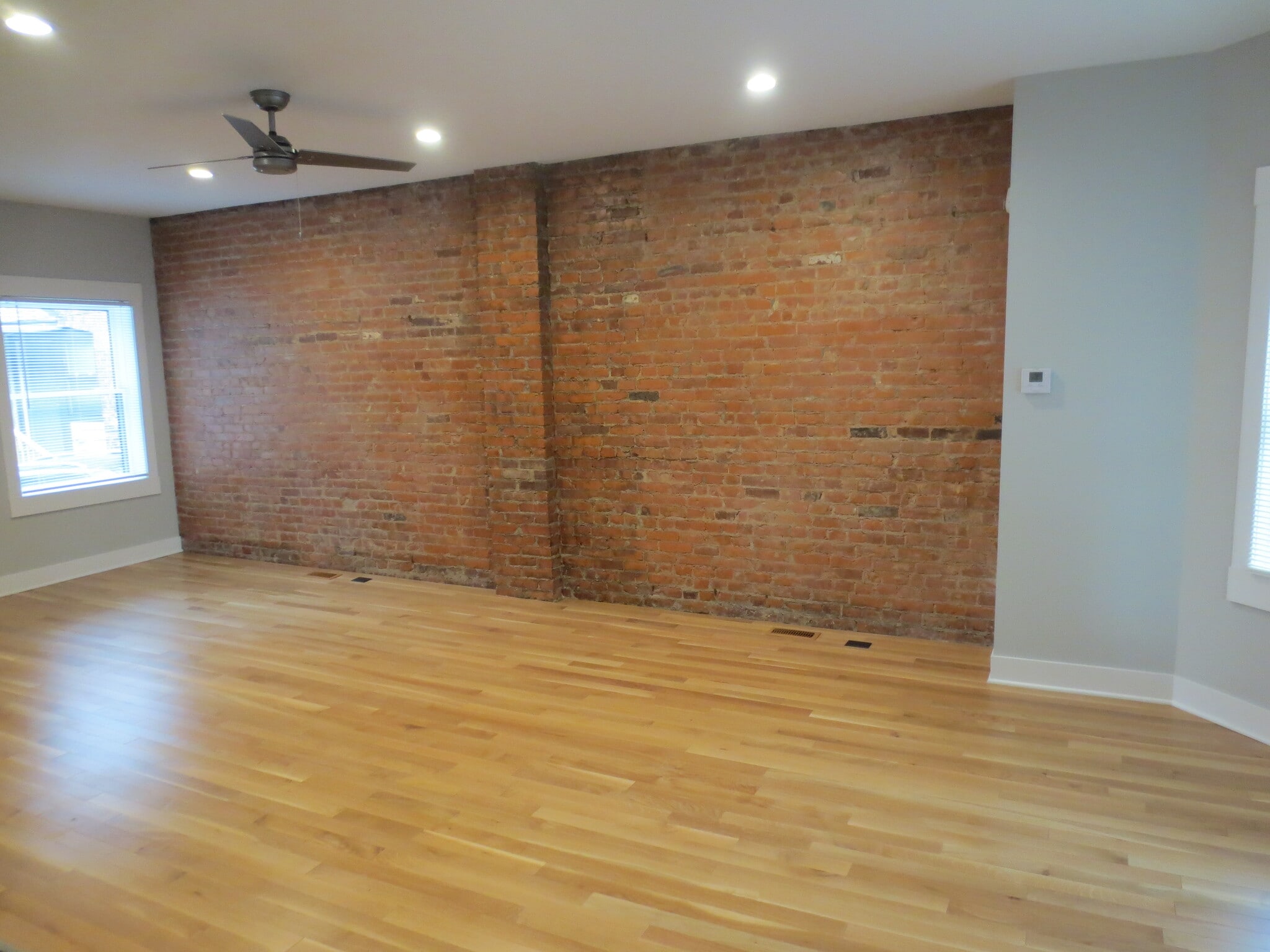 Building Photo - 1786 W 44th St