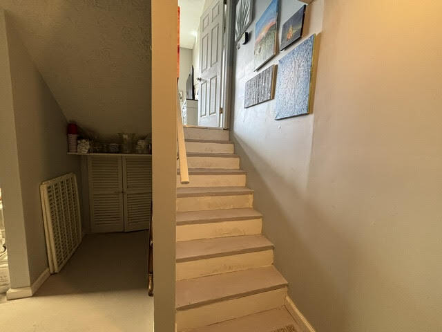 Building Photo - 504 Timber Ln