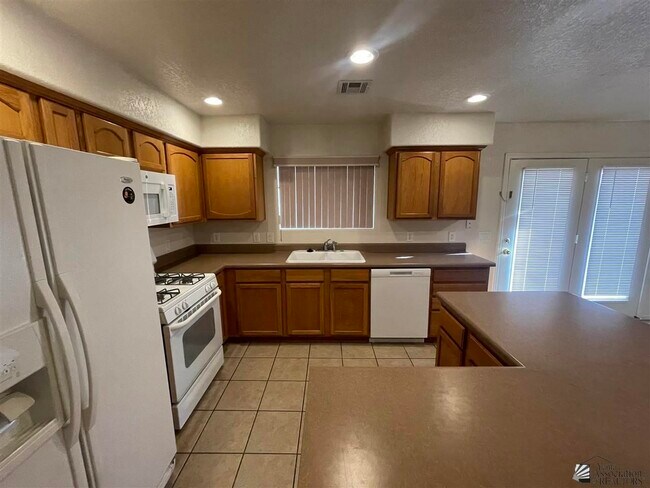 Building Photo - 10191 E 35th Pl