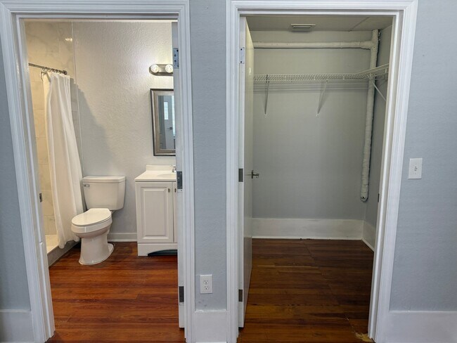 Building Photo - 1090 10th St N