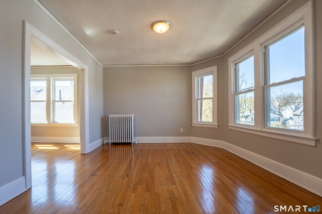 Building Photo - 47-49-49 Roxbury St