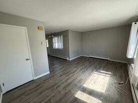 Building Photo - 60 Plainfield Ave