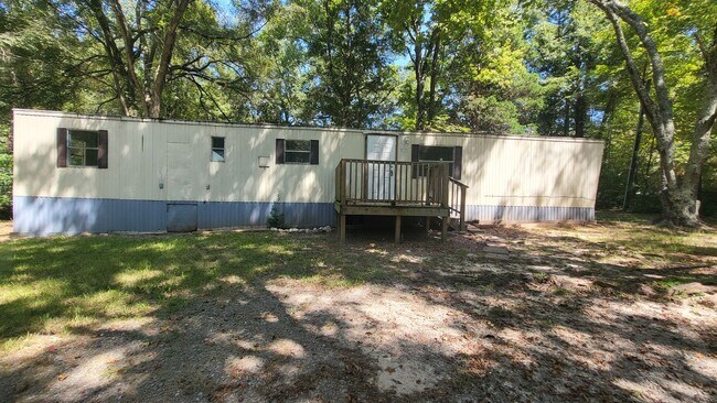 Primary Photo - Two Bedroom Mobile home on Large Lot!