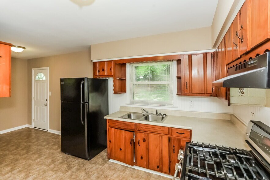Building Photo - 2529 Graywall St