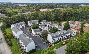 Building Photo - 1024 Fir Pl