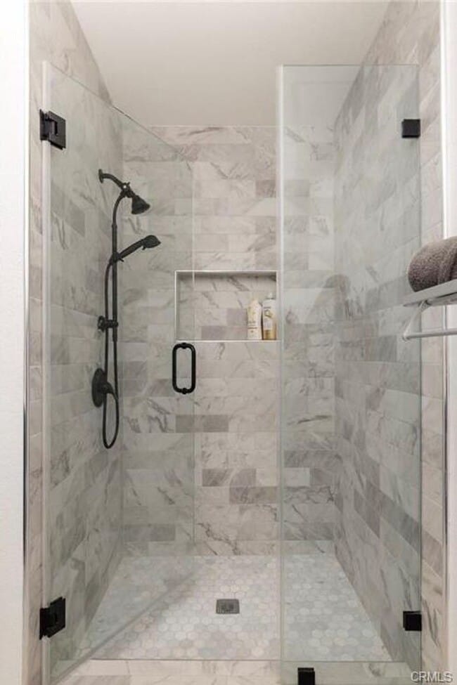 Building Photo - Home in Friendly Hills Neighborhood