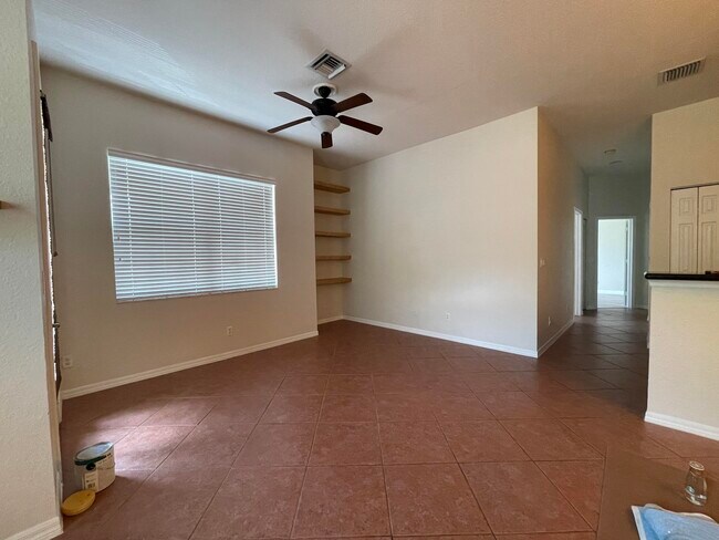 Building Photo - 4871 Bonsai Cir