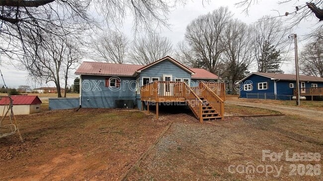 Building Photo - 132 Mt Mourne Loop