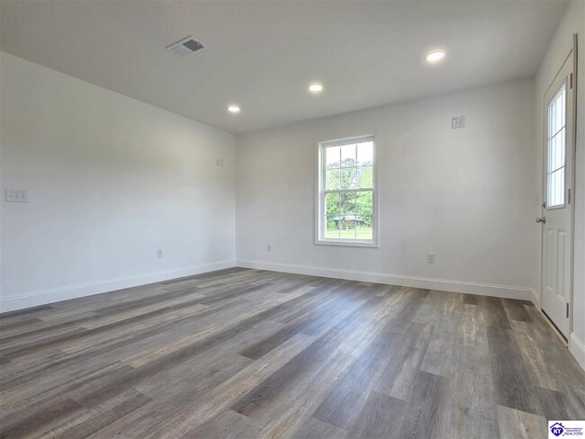 Building Photo - 3122 Cash Rd
