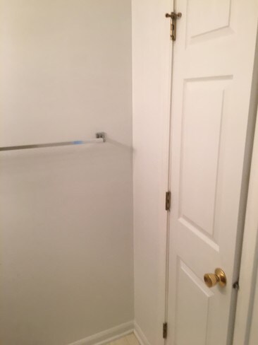 Building Photo - 115 N Dole Ave